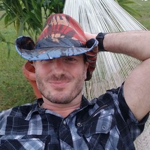 Meet your Posher, Carl